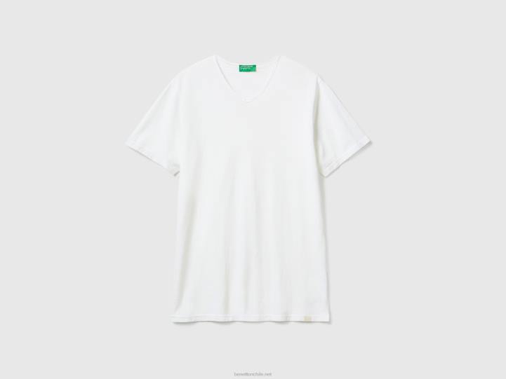 camiseta con cuello de pico en 100% algodón NHBF1288 blanco hombres Benetton