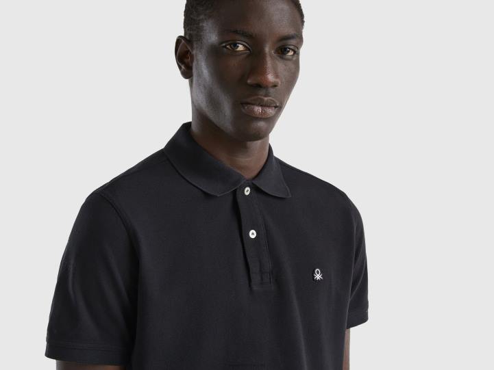 polo negro regular fit NHBF1402 negro hombres Benetton
