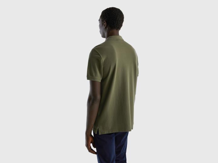 polo verde regular fit NHBF1380 verde militar hombres Benetton