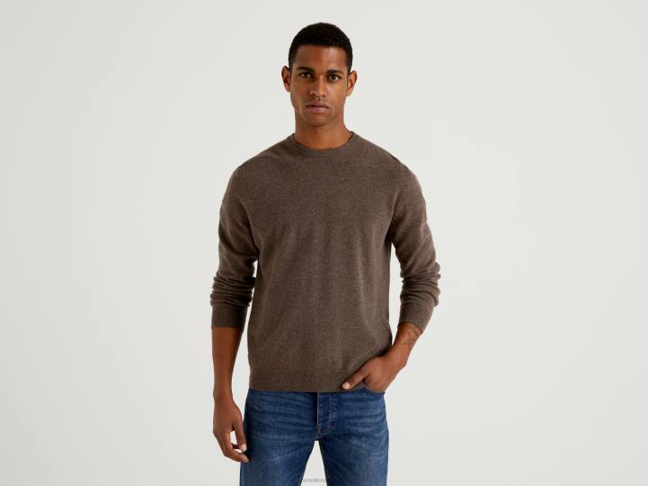 suéter marrón con cuello redondo en pura lana merino NHBF4416 marrón hombres Benetton