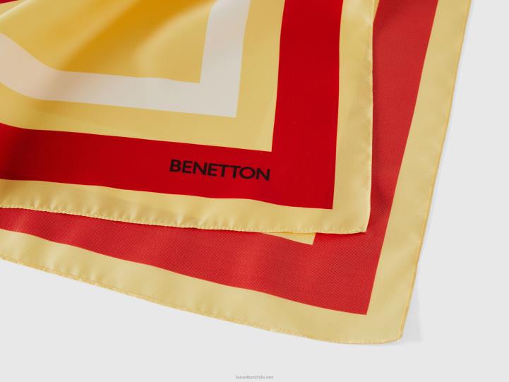 fular amarillo con estampado de manzanas NHBF791 amarillo mujer Benetton