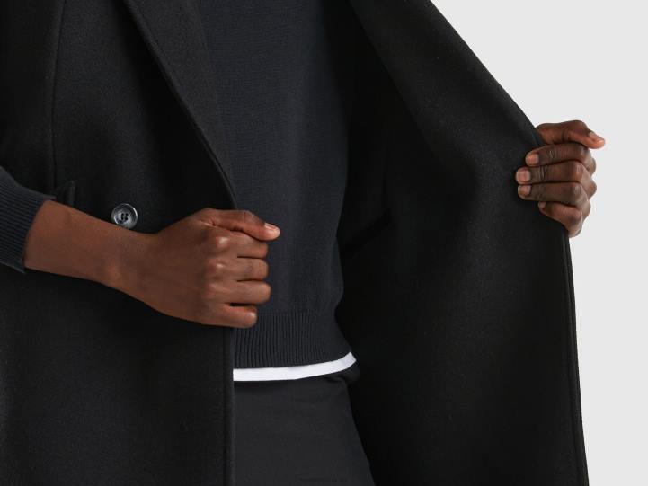 abrigo sin mangas NHBF252 negro mujer Benetton