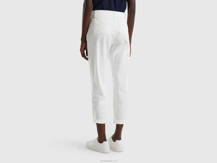 pantalones chinos de algodón elástico NHBF4060 Blanco crema mujer Benetton