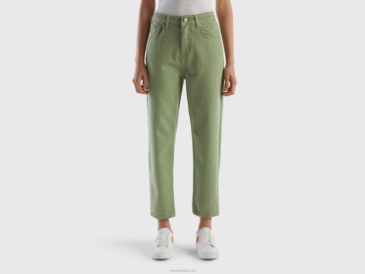 pantalones largos mom fit NHBF578 verde mujer Benetton