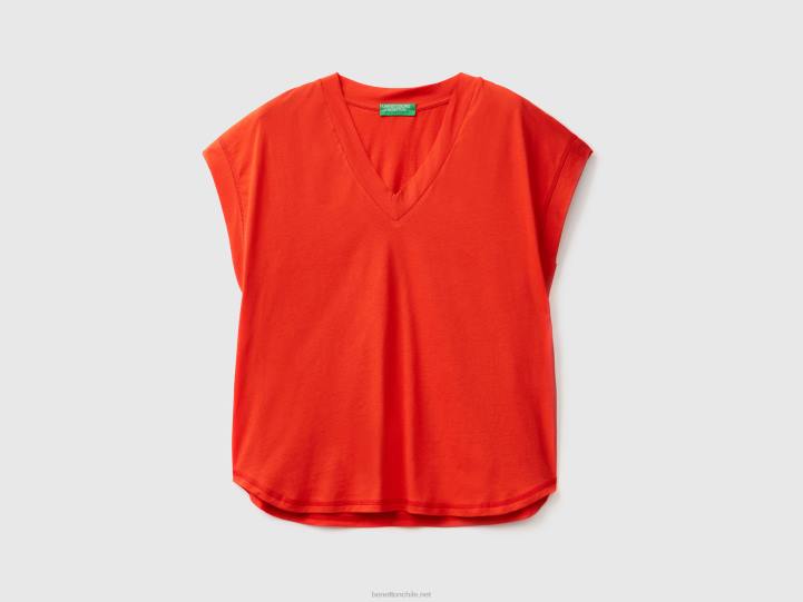 Camiseta cuello pico 100% algodón NHBF3856 rojo mujer Benetton