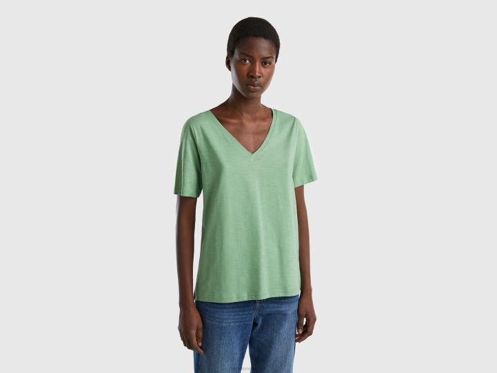 camiseta con cuello de pico en algodón flameado NHBF3871 verde mujer Benetton