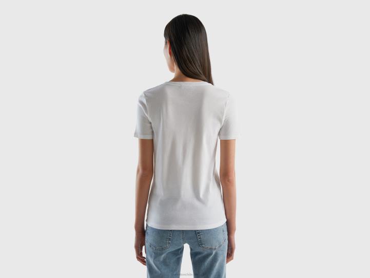 camiseta de puro algodón con cuello de pico NHBF443 blanco mujer Benetton