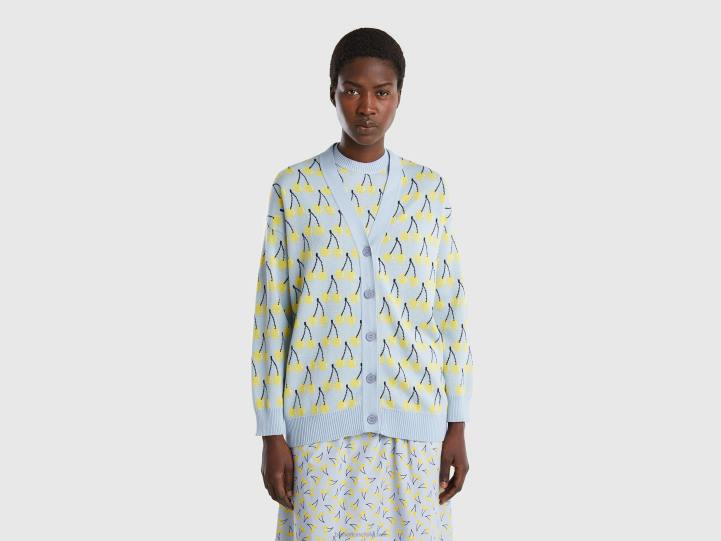 cárdigan azul cielo con estampado de cerezas NHBF3614 cielo azul mujer Benetton