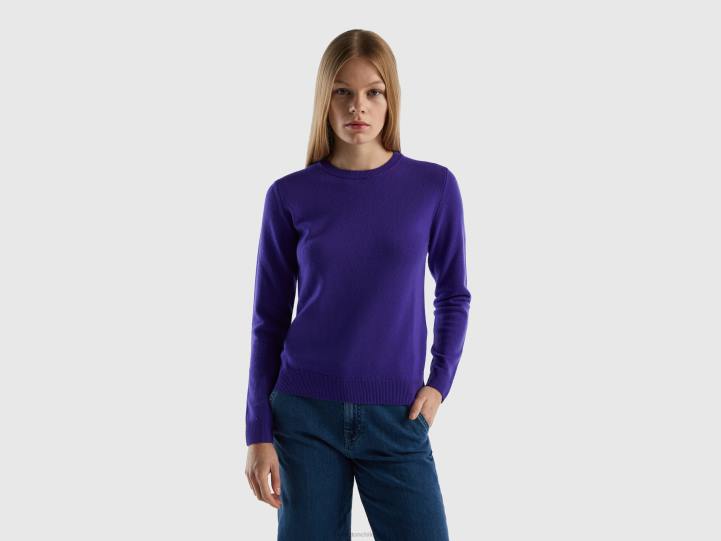 suéter azul profundo con cuello redondo en pura lana merino NHBF3630 azul mujer Benetton