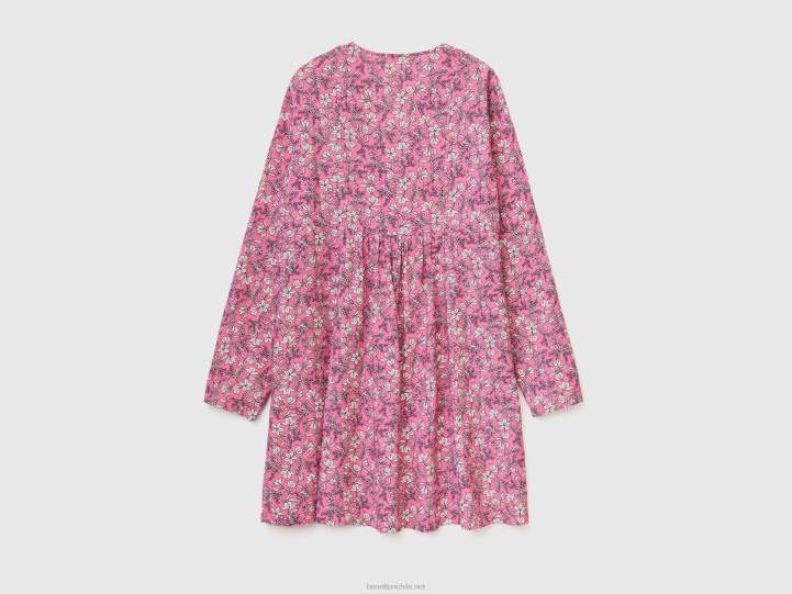 vestido estampado en viscosa sostenible NHBF553 rosa mujer Benetton