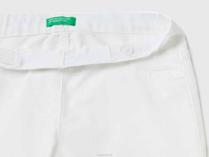 pantalones súper ajustados NHBF5447 blanco niños Benetton