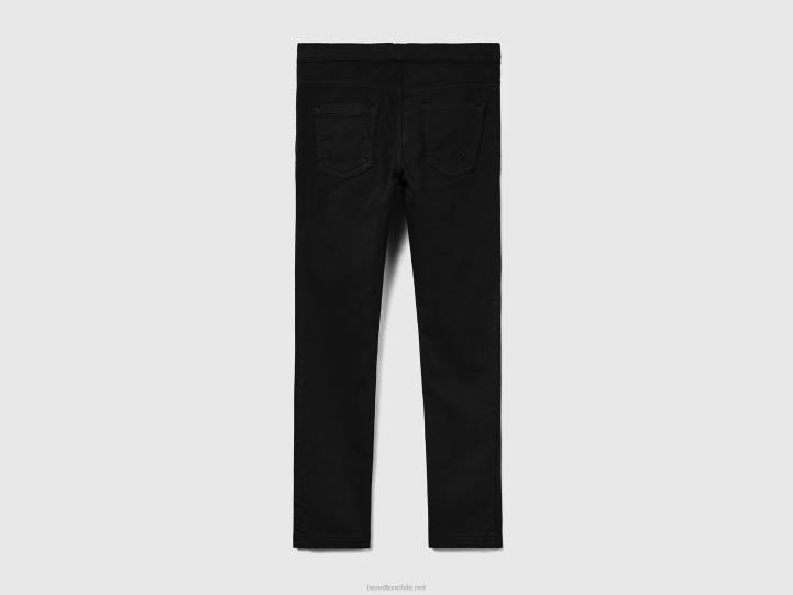 pantalones súper ajustados NHBF5478 negro niños Benetton