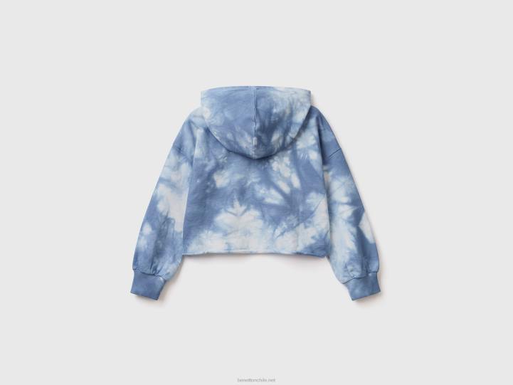 sudadera corta con capucha y efecto teñido anudado NHBF2556 fuerza aérea azul niños Benetton