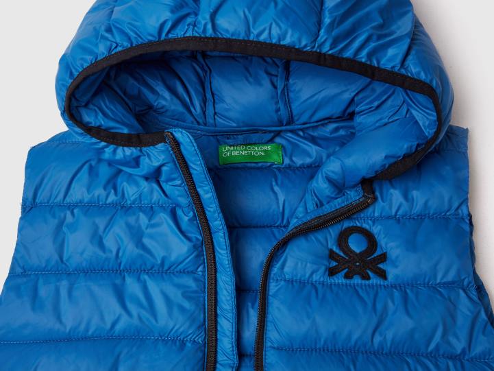 chaqueta acolchada con capucha NHBF1630 azul brillante niños Benetton