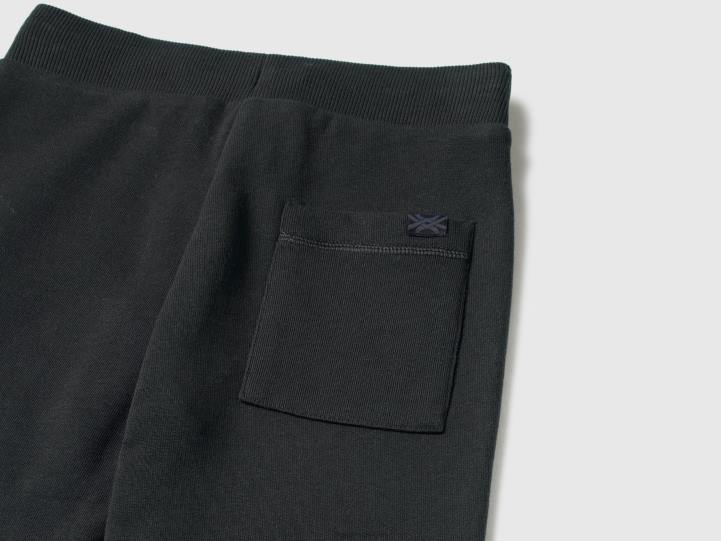 pantalones deportivos con cordón NHBF1945 negro niños Benetton