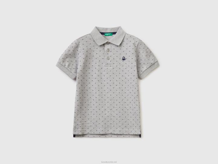polo slim fit con microestampado NHBF4907 gris claro niños Benetton