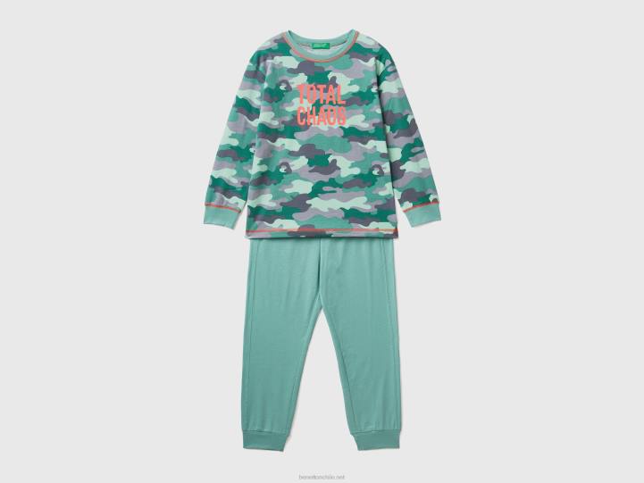 pijama con estampado de rayos NHBF2053 verde niños Benetton