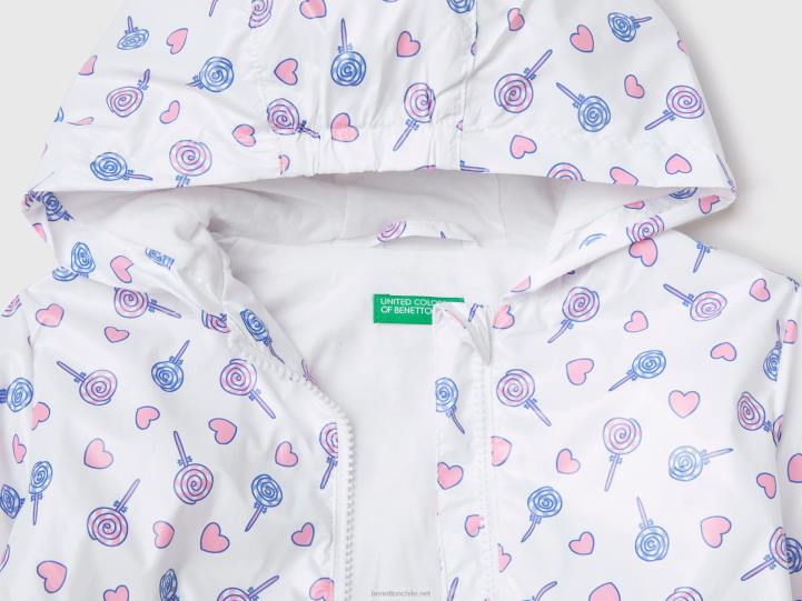 chamarra estampada "rain defender" NHBF5546 blanco niños Benetton