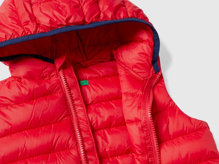 chaqueta acolchada con capucha NHBF5017 rojo niños Benetton