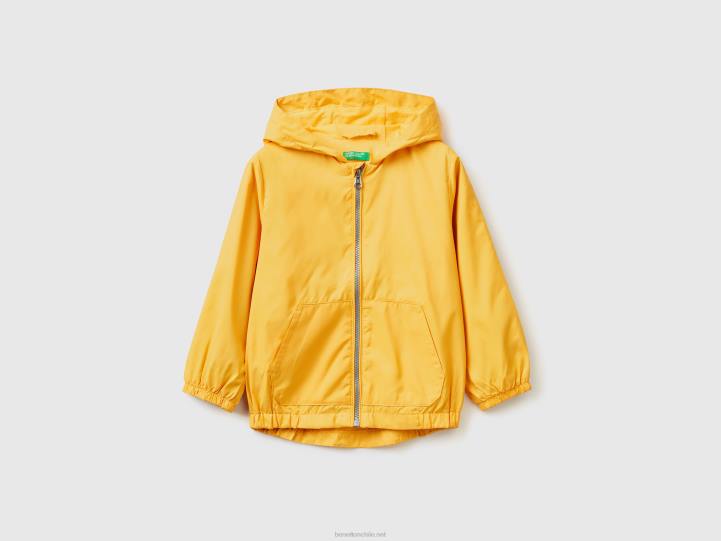 chaqueta ligera con capucha NHBF5009 amarillo niños Benetton