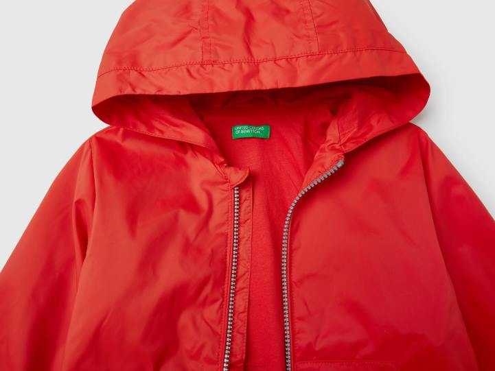 chaqueta ligera con capucha NHBF5013 rojo niños Benetton