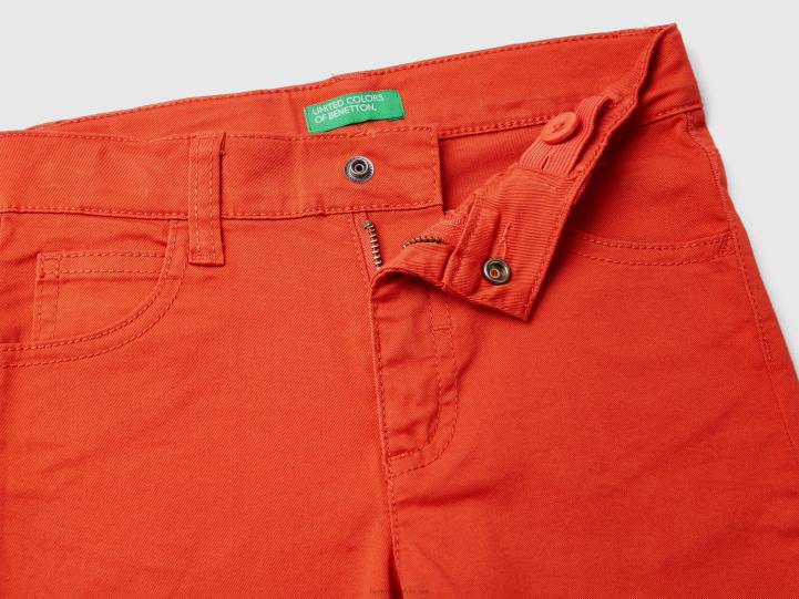 pantalones slim con cinco bolsillos NHBF2381 rojo niños Benetton