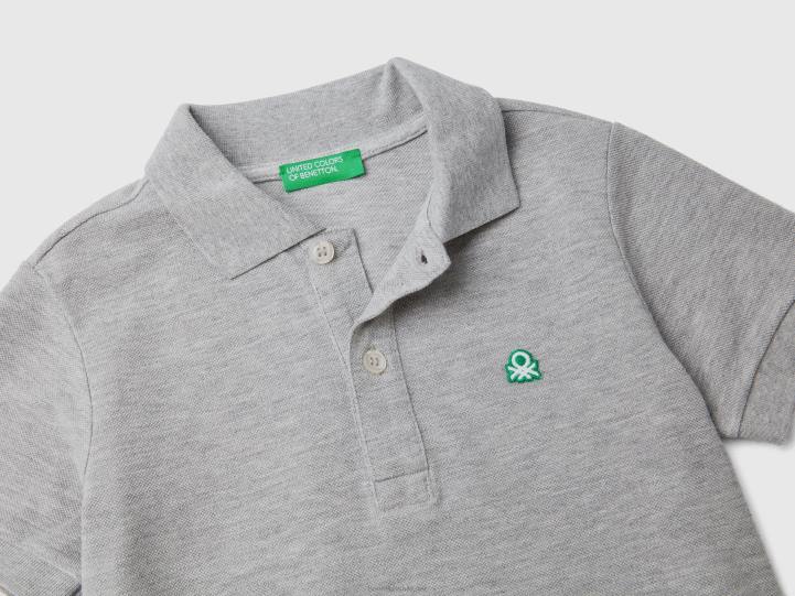 polo de manga corta en algodón orgánico NHBF5159 gris claro niños Benetton