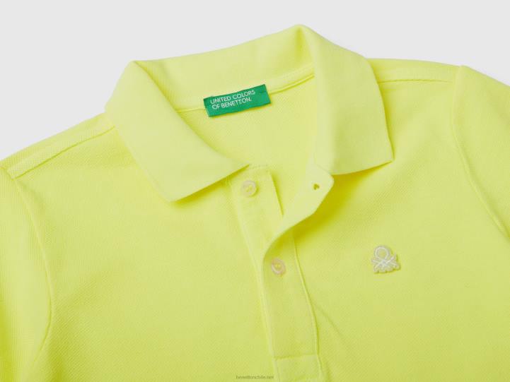 polo neón de algodón orgánico NHBF2297 Amarillo neon niños Benetton